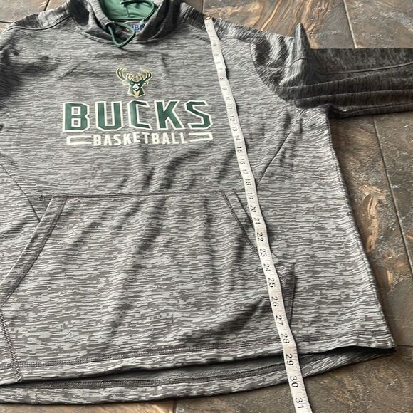 Milwaukee Bucks fleece lined Warm Up Hoodie NBA Size XL - Picture 9 of 11